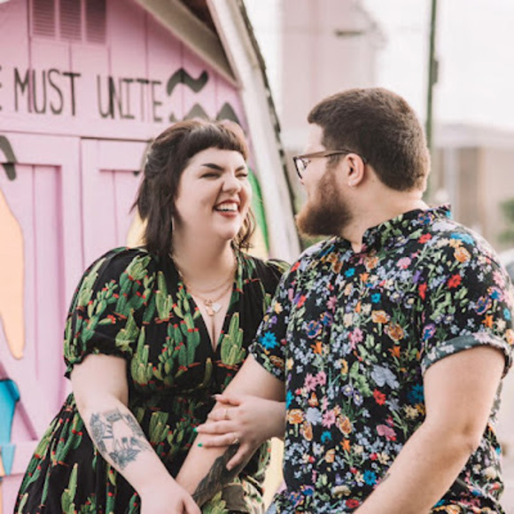 Meet your Posher, Cassandra - Picture 1 of 1